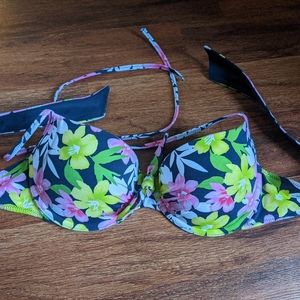 Medium floral Hollister bikini top